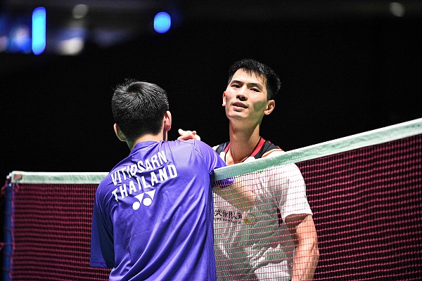 不拘泥于传 不拘泥于传