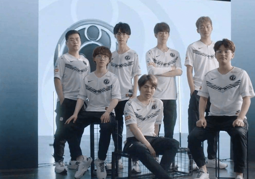 竞技产业来 竞技产业来